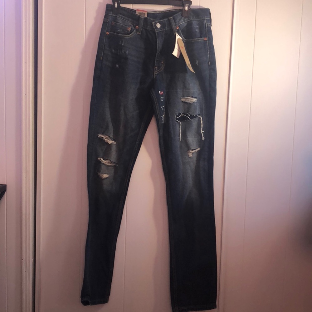 BRAND NEW Levi’s pants never worn